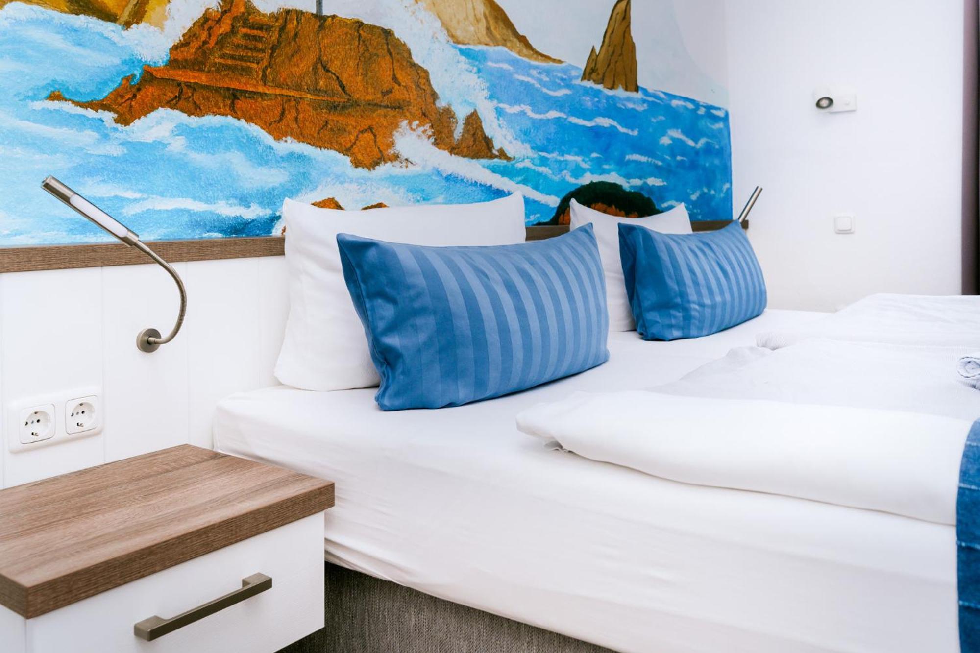 Hotel Zur Seemoewe Kirchdorf  Bilik gambar