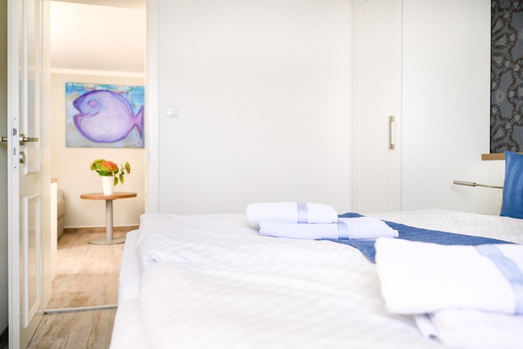 Hotel Zur Seemoewe Kirchdorf  Bilik gambar
