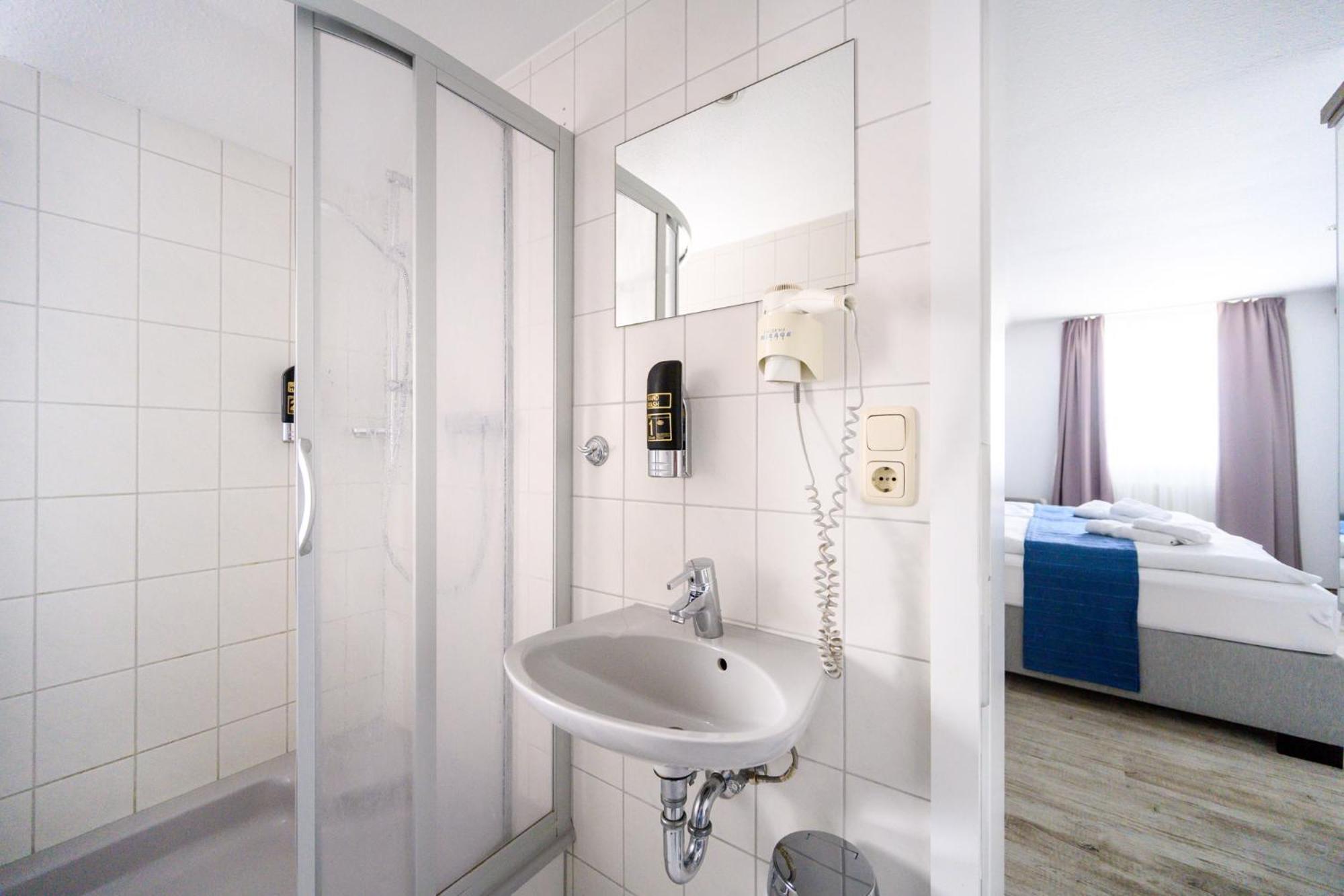 Hotel Zur Seemoewe Kirchdorf  Bilik gambar
