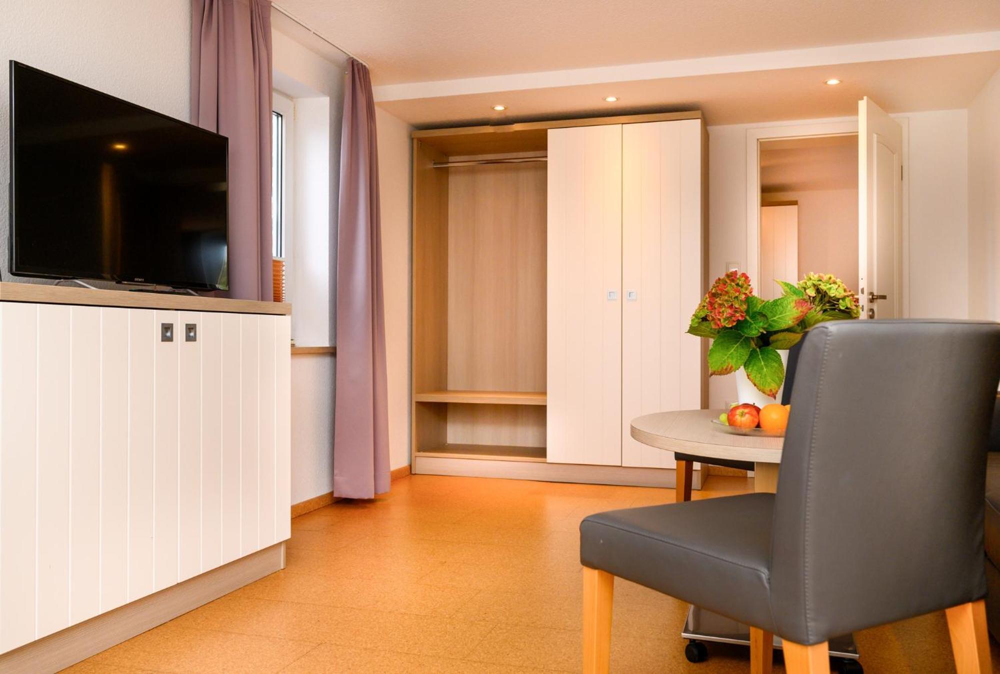 Hotel Zur Seemoewe Kirchdorf  Bilik gambar