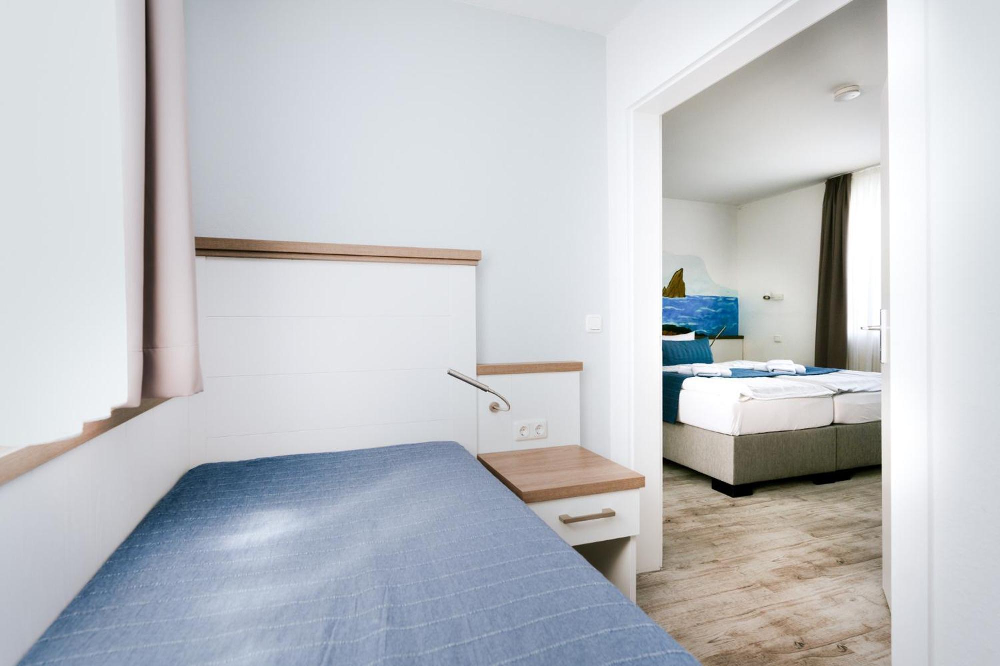 Hotel Zur Seemoewe Kirchdorf  Bilik gambar