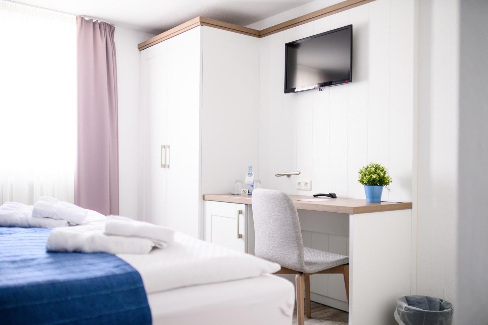 Hotel Zur Seemoewe Kirchdorf  Bilik gambar